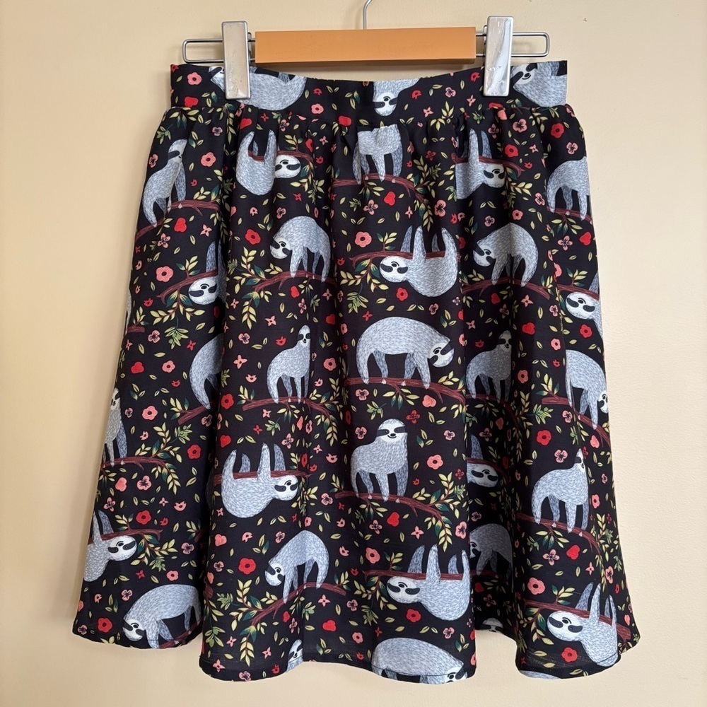 Hide&Seek| Modcloth| Whimsical Sloth Print Swing Lined Mini Skirt Sz 6
